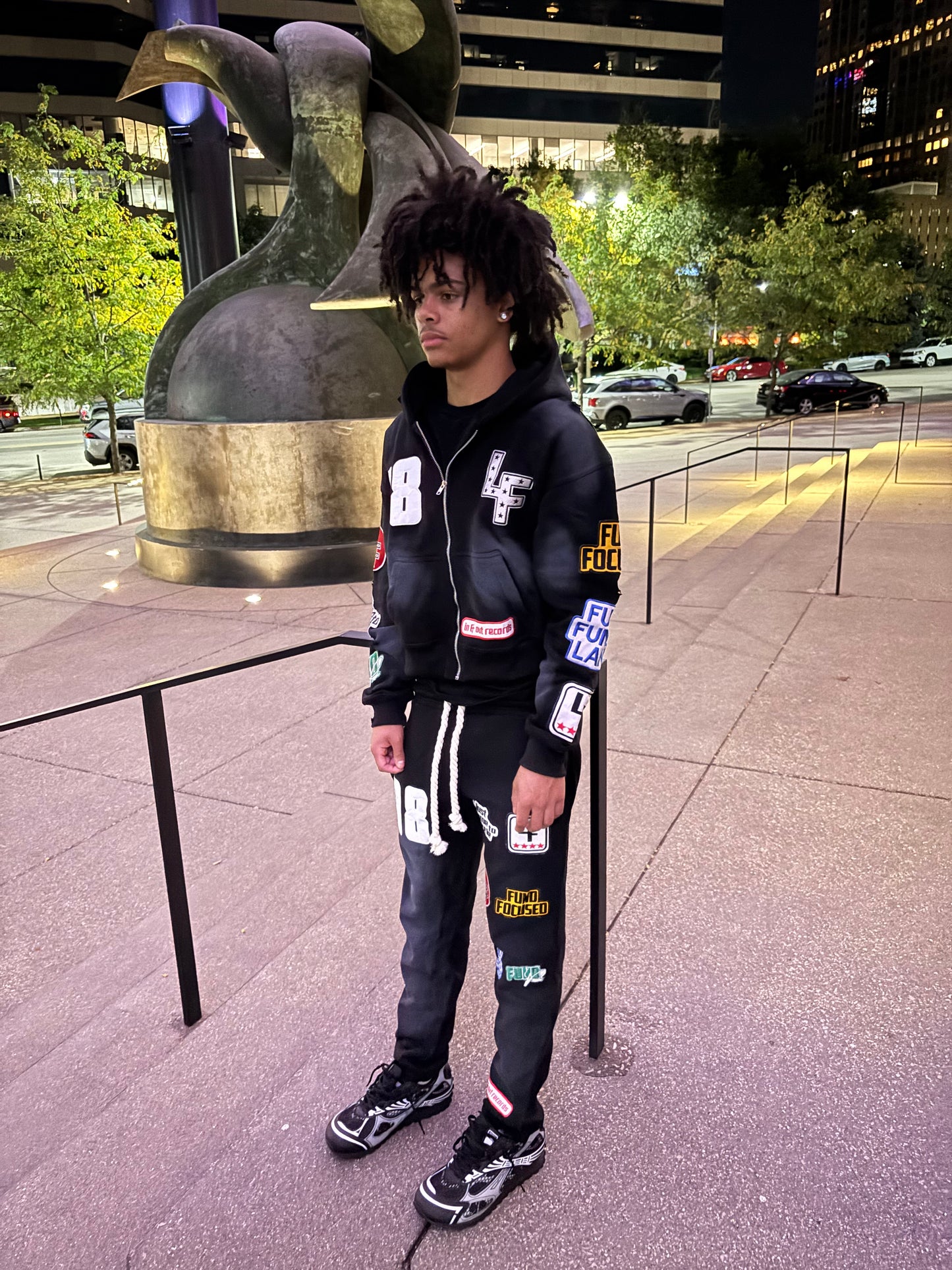 Black All Funds In V2